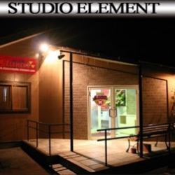 ダンス スタジオ エレメント