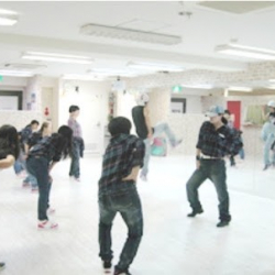 ダンススタジオ・ムーブ
