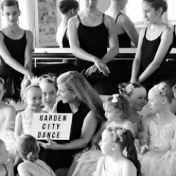 Garden City Dance (Jacqueline Hoole)