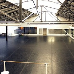 School Theater Du Corps Pietragalla - Derouault