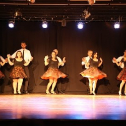E. Dança - Escola de Dança de Salão e de Forró