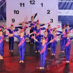 HAND 2 HAND - School of Dance in Warsaw