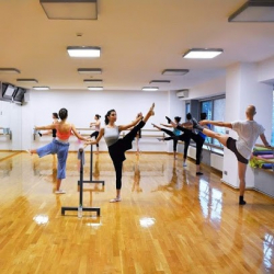 ΚΙΝΟΥΜΕ studio χορού