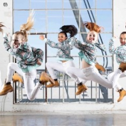 Momentum Dance Company