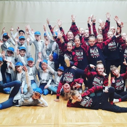 Plesna šola Vibe, Niki Jacqueline Vrabič s.p.