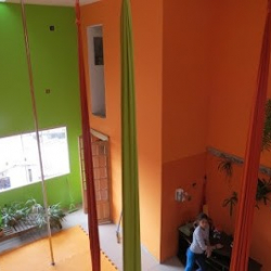 Studio Pole Company - Aulas de Pole Dance e Tecido Acrobático na Zona Leste SP