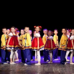 Сюрприз, школа танца