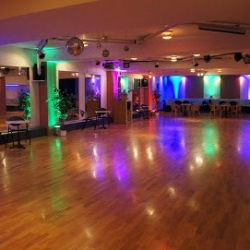 ADTV dance school Roos