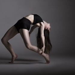 Ултимейт Данс Компани