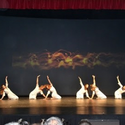 ACADEMIA DE BAILE VICTORIA GIL DANZA & ESCENA