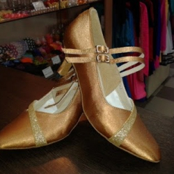 'Step' - товары для танцев