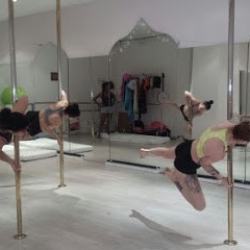 Anandi Center Escuela De Danza