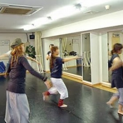 ダンススタジオARDEUR-アルデュール-