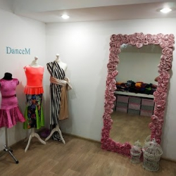 DanceM