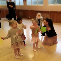 Balletinis - Reigate