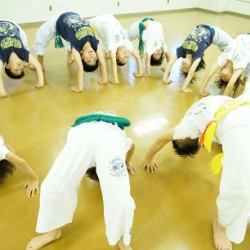 キッズ向けカポエイラ教室■Lagoa do Abaeté 阿波座（カポエラ）