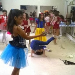 Cultural Art on the Avenue