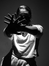 photo-1619402418175-c3f20fa3586d